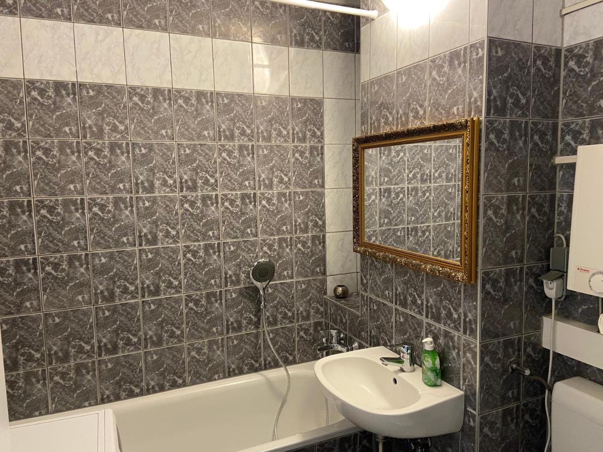 Schoene Kleine Wohnung 科特布斯 外观 照片